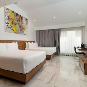 Queen Suite